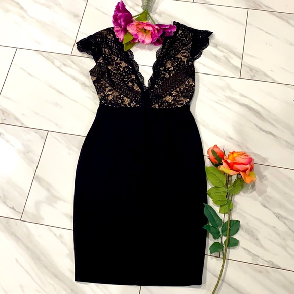 Dresses & Skirts - Casual Dress